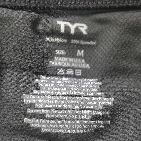 TYR Padded Compression Black Shorts - Picture 4 of 4